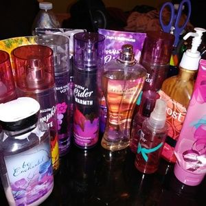 Bath & Body Works/ Victoria Secret bubdle 14 items